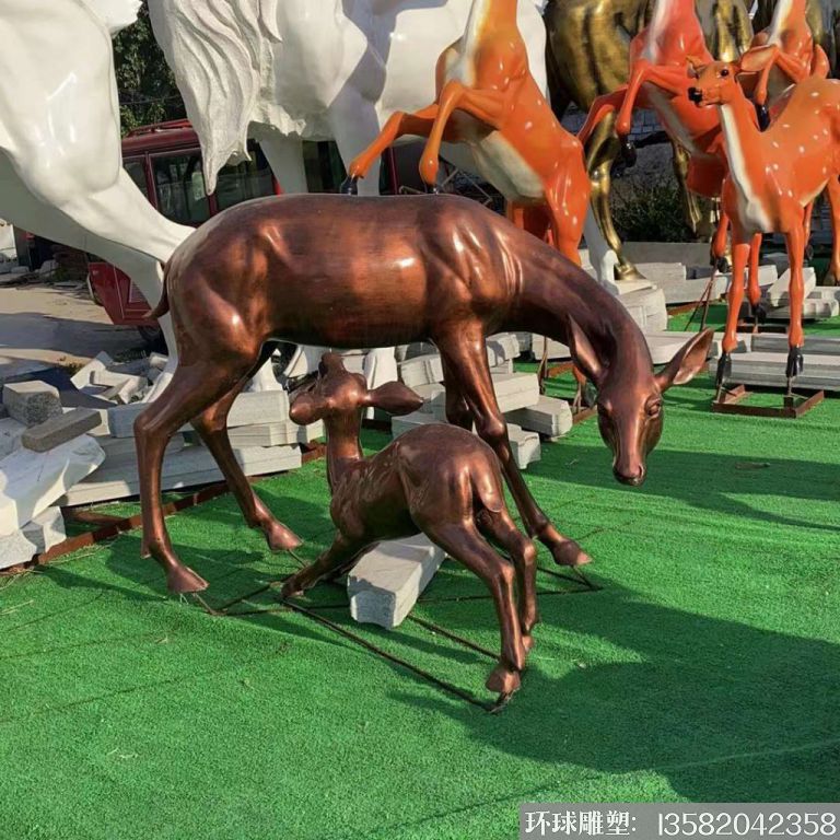 古銅色銅鹿雕塑 地產銅鹿雕塑加工廠家